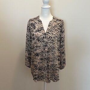 Amour Vert Black and Cream Blouse